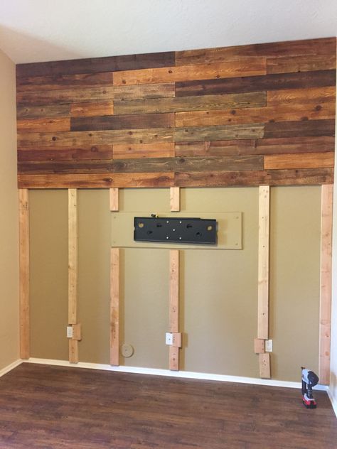 Wood Walls Living Room, Wooden Accent Wall, Bedroom Tv Stand, Diy Pallet Wall, Rustic Wood Wall Decor, Wood Pallet Wall, Fa Fal, Wood Accent Wall, Pallet Decor