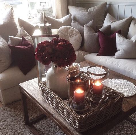 Like the gray and then hint of maroon Maroon Living Room, Maroon Decor, Glam Rooms, Burgundy Living Room, Beige Living Rooms, Living Room Decor Inspiration, Grandma's House, Living Room Decor Cozy, Decor Home Living Room