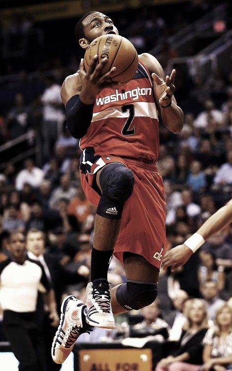 Wall John Wall Wallpaper, Best Nba Players, I Love Basketball, John Wall, Basketball Tips, Basketball Skills, Nba Wallpapers, Chris Paul, Nba Pictures