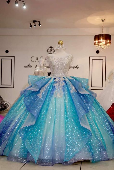 Ombre Ball Gown, Ball Gown Sweet 16, Black Quince, Sweet 16 Dress, Dresses Quince, Blue Quince, Pretty Quinceanera Dresses, Gowns Dresses Elegant, 파티 드레스