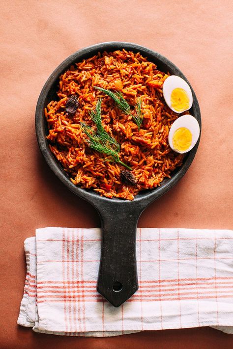 Black Cardamom Tomato Rice - cooking for elephants Cardamom Recipes, Cardamon Recipes, Cardamom Recipe, Black Cardamom, Savory Sides, Tomato Rice, Spicy Tomato Sauce, One Pot Meal, Vegetable Puree