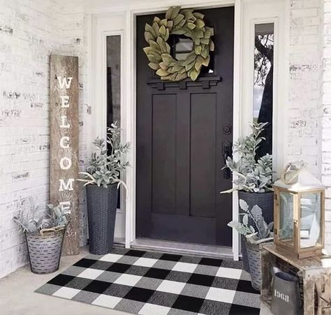 Buffalo Check Rug, Porch Kitchen, Rug Black And White, Check Rug, Plaid Rug, Outdoor Entryway, Kitchen Area Rugs, Patio Kitchen, Rug Black