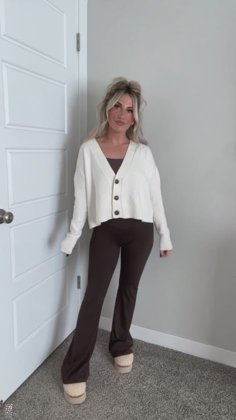 Faux Leather Leggings Outfit Maternity, Flared Leggings Outfit Dressy, Flare Leggings And Cardigan Outfit, Maroon Flare Leggings Outfit, Tshirt And Flare Leggings Outfit, Wide Legged Leggings Outfit, Maternity Flare Leggings Outfit, Flair Leggings Outfit Fall, Thanksgiving Leggings Outfit