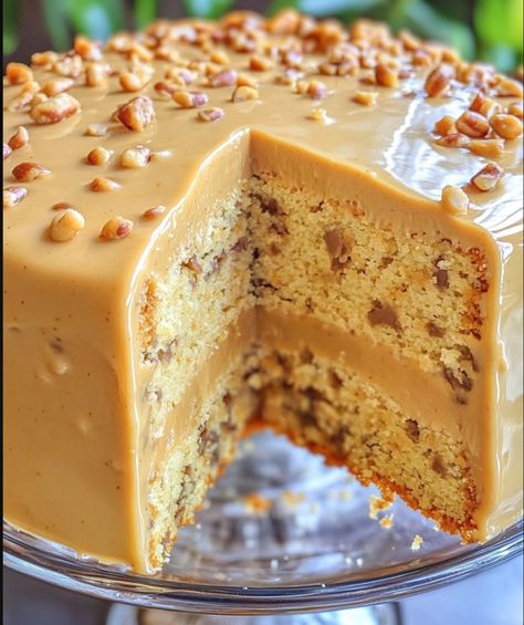 Peanut Butter Cake Recipe Peanut Butter Cake Recipe, Cream Puffs Easy, Cheesy Meatloaf, Baked Chicken Drumsticks, Cookie Dough Ice Cream, Butter Cake Recipe, Chocolate Cream Pie, Peanut Butter Cake, Food Homemade