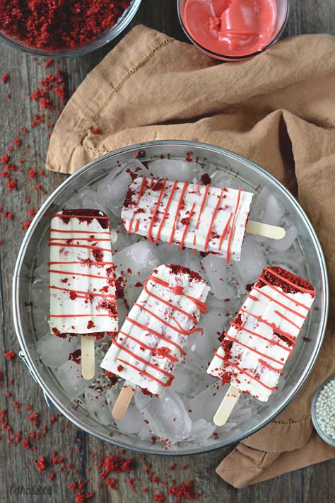 Red Velvet Cheesecake Popsicles - bethcakes Cheesecake Popsicles, Red Velvet Cheesecake Brownies, Red Velvet Recipes, Velvet Cheesecake, Velvet Cake Recipes, The Cheesecake Factory, Red Velvet Cheesecake, Cake Cream, Cold Treats