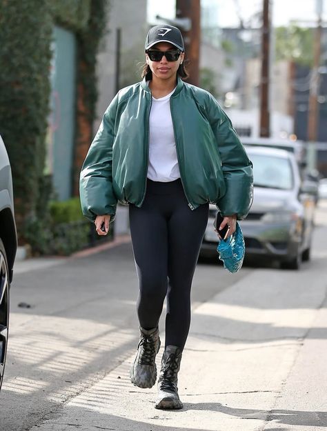 Petite Street Style, Harvey Outfits, Miu Miu Boots, Sporty Streetwear, Celebrity Shoes, Sporty Street Style, Lori Harvey, Nyfw Street Style, Causal Outfits