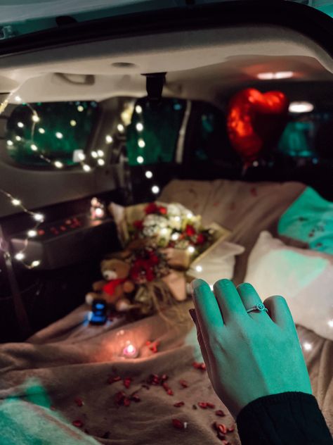 Car picnic, ring, marriage proposal, engagement, proposal, isaidyes Dream Proposal Ideas, Backyard Proposal Ideas, Car Picnic, Ring Marriage, Engagement Proposal, Marriage Proposal, Car Trunk, Proposal Engagement, Disney Fan