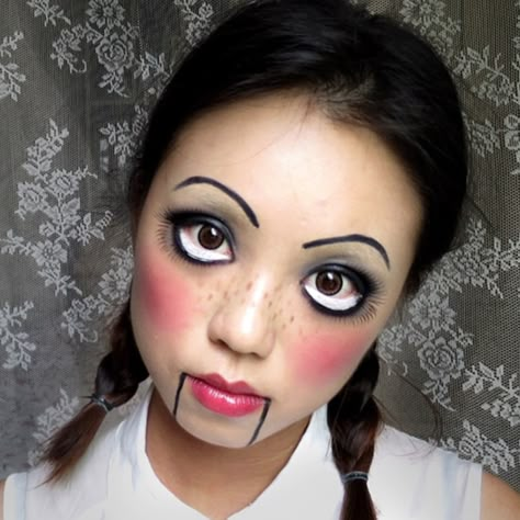 Scary Doll Face Makeup, Marionette Costume Makeup, Scary Doll Makeup For Kids, Doll Halloween Make Up, Babydoll Makeup Halloween, Simple Doll Makeup Halloween, Creepy Princess Makeup, Easy Creepy Doll Makeup, Creepy Doll Face Paint