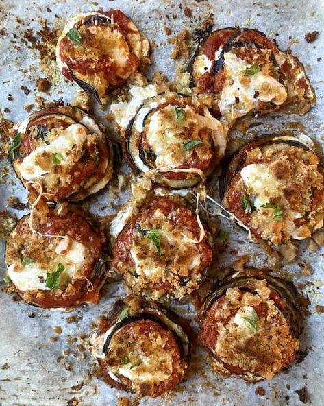 Stacked Eggplant, Eggplant Recipes Easy, Eggplant Recipes Parmesan, Eggplant Dishes, Baked Eggplant, Homemade Tomato Sauce, Eggplant Parmesan, Eggplant Recipes, Italian Dishes