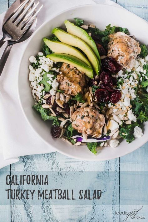 California Turkey Meatball Salad | Urban Foodie Kitchen Meatball Salad, Packable Lunch, Turkey Meatball, Easy Meal Ideas, Dinner Chicken, Best Salad Recipes, Turkey Meatballs, Healthy Salad, Poultry Recipes