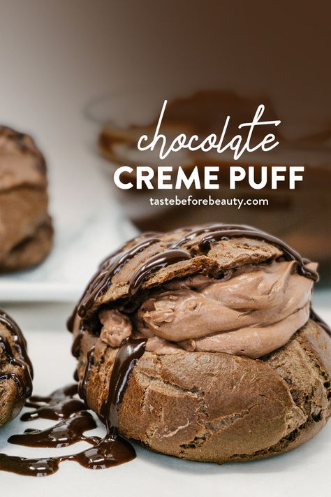 Easy Chocolate Glaze, Chocolate Cream Puffs, Cream Puffs Recipe Easy, Creme Puffs, Cream Puff Filling, Choc Mousse, Chocolate Cream Puff, Puff Dessert, Chocolate Puff