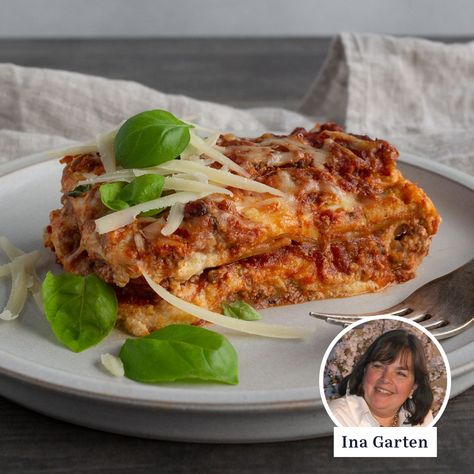 I Tested Ina Garten's Lasagna and Yes, This Recipe Is a Keeper Layered Potato Casserole, Turkey Lasagna, 10 Minute Meals, Creamy Cucumber Salad, Ina Garten Recipes, Alfredo Recipe, Barefoot Contessa, No Noodle Lasagna, Turkey Sausage