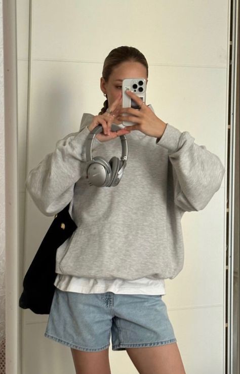 The best basic amazon hoodie! Sweatshirt And Jorts Outfit, Hoodie Outfit Inspiration, Grey Shirt Outfit Aesthetic, Light Gray Hoodie Outfit, Grey Oversized Hoodie Outfit, Oversized Grey Sweatshirt Outfit, Hoodie And Jorts Outfit, Oversized Grey Hoodie Outfit, Grey Sweatshirt Outfit Aesthetic