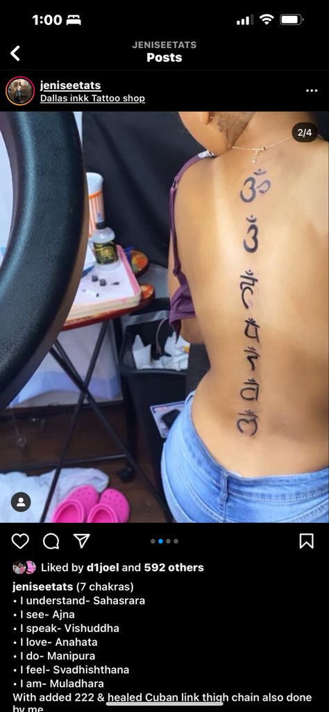 Charka Pics Tattoos, Back Tattoo Chakra, Pretty Spine Tattoos For Women, Chakra Tattoo Black Woman, Spine Tattoo Black Women, 7 Chakras Tattoo Black Woman, Chakra Tattoo Spine Color, Chakra Back Tattoo Women, Chakra Back Tattoo