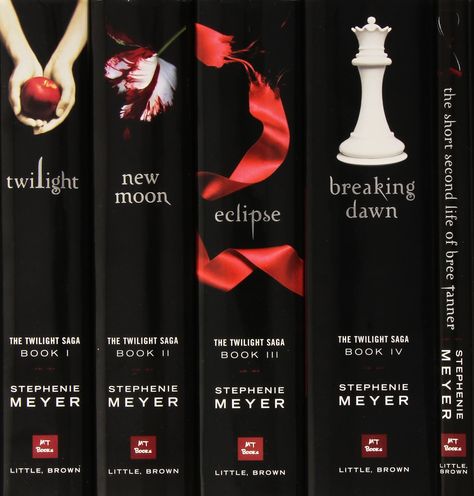 Twilight Book Series, Twilight Saga Books, Twilight Book, Paranormal Romance Books, Twilight New Moon, Anne Rice, Stephenie Meyer, 6th Grade Ela, Twilight Series