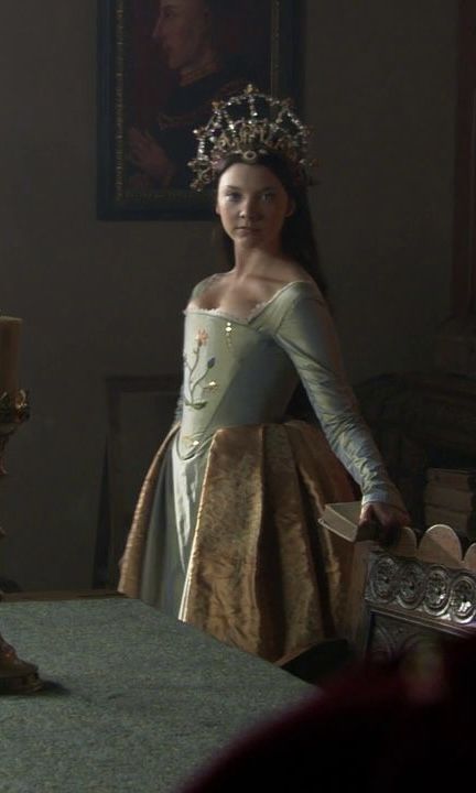 Natalie Dormer Tudors, 1500 Fashion, Natalie Dormer Anne Boleyn, Tudors Costumes, 1600 Fashion, The Tudors Costumes, Horned Serpent, The Tudors Tv Show, Tudor Period