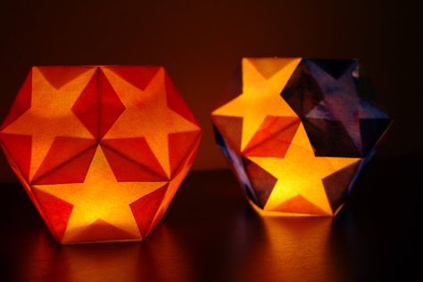 Sternen-Laterne Tutorial Paper Star Lanterns, Star Lantern, Waldorf Crafts, Star Lanterns, How To Make Lanterns, Paper Stars, Origami Tutorial, Winter Crafts, Paper Lanterns