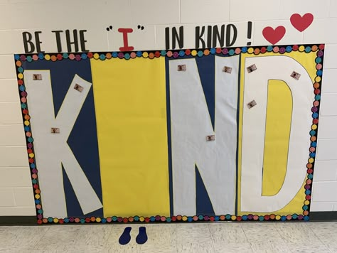 Interactive kindness bulletin board display from school counselor #bekind #schoolcounseling #bulletinboards #kindness Kindness School Theme, Kindness Matters Bulletin Board, Kindness Week Decorations, Interactive School Bulletin Boards, Kindness Month Bulletin Board, Elementary Back To School Bulletin Board, Interactive Kindness Bulletin Board, Compassion Bulletin Board, World Kindness Day Bulletin Board