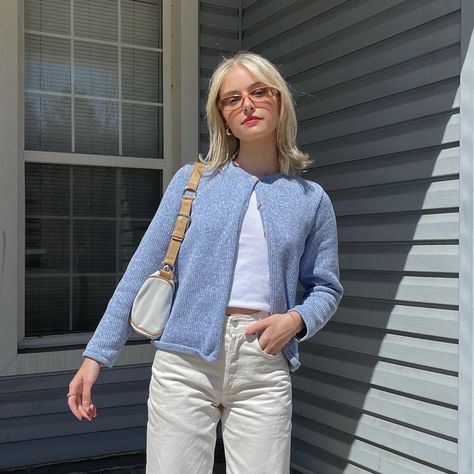 Bridget Brown, Suns Out, Brown Outfit, Celebrity Street Style, Fitness Inspo, Spring Outfit, Brown Hair, Spring Fashion, Going Out