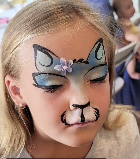 Face Paint Cat Easy, Halloween Cat Face Paint, Fast Face Painting Designs, Quick Face Painting Ideas For Kids, Cat Face Paint Easy, Kids Face Painting Easy, Mermaid Face Paint, Kitty Face Paint, Animal Face Paintings