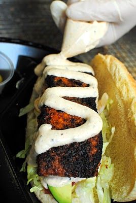 Pesto Aioli, Salmon Sandwich, Aioli Sauce, Blackened Salmon, Feed A Crowd, Healthy Recipies, Soup And Sandwich, Aioli, Cooking Dinner