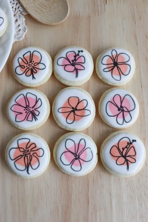 Summer Sugar Cookies, Easy Royal Icing Recipe, Flower Sugar Cookies, Basket Crochet, Sugar Cookie Royal Icing, Iced Sugar Cookies, Free Printable Gifts, Sugar Cookie Bars, Free Printable Gift Tags