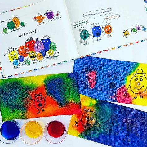 Katy on Instagram: “🌈PAPER TOWEL COLOR MIXING🌈 . . Have you ever read “Mixed- A Colorful Story” ? It’s an AMAZING picture book about celebrating differences,…” Kindergarten Colors, Story Activities, Rainbow Paper, Tot School, Towel Colors, Mothers Day Crafts, School Colors, Art Education, Paper Towel