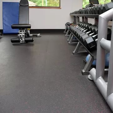 5 Best Floor Options for Weight Rooms ? Puzzle, Tiles & Rolls Home Gym Flooring Ideas, Gym Flooring Ideas, Rolled Rubber Flooring, Gym Flooring Rubber, Rubber Floor Tiles, Gym Floor Mat, Home Gym Flooring, Playground Flooring, Workout Room Home