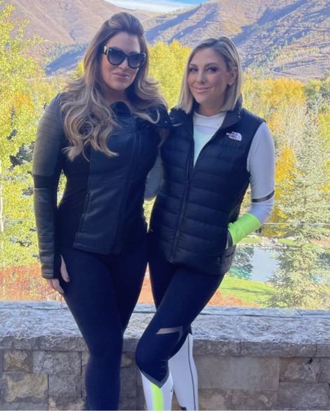 Gina Kirschenheiter, Black Workout Outfit, Real Housewives Of Orange County, Panel Jacket, Tory Burch Boots, North Face Vest, Fashion Tv, Workout Outfit, Fashion And Style