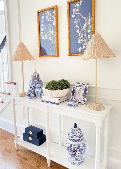 Entryway Styling, White Foyer, White Console Table, Safavieh Furniture, Apartment Entryway, Beach House Living Room, Rustic Farmhouse Living Room, Console Table Styling, Beach House Interior Design