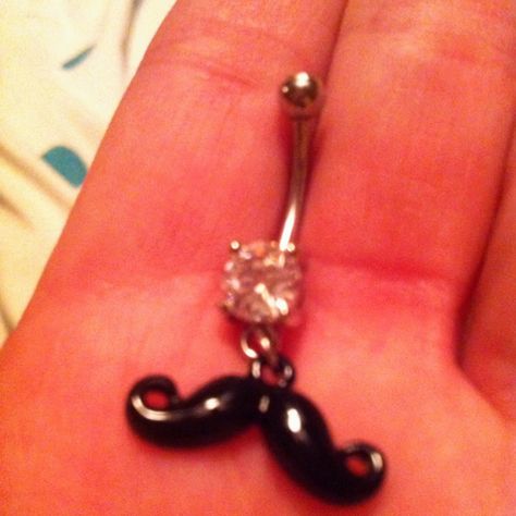 Mustache Belly button ring!!! Really Bad Tattoos, Cute Belly Rings, Bellybutton Piercings, Belly Button Piercing Jewelry, Belly Piercing Jewelry, Belly Button Jewelry, Cool Piercings, Cute Piercings, Belly Jewelry