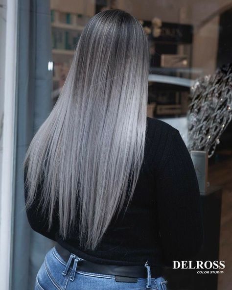 Hair Silver Blonde, White Ombre Hair, Grey Ombre Hair, Silver Blonde Hair, Hair Color Underneath, Hair Silver, Ombre Hair Blonde, Hair Streaks, Silver Blonde