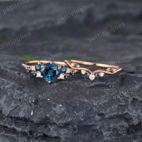 Rose Gold Engagement Ring Set, London Blue Topaz Engagement Ring, Rose Gold Engagement Ring Vintage, Blue Topaz Engagement Ring, Topaz Engagement Ring, Unique Diamond Rings, Moissanite Diamond Rings, Rose Engagement Ring, Bridal Bands