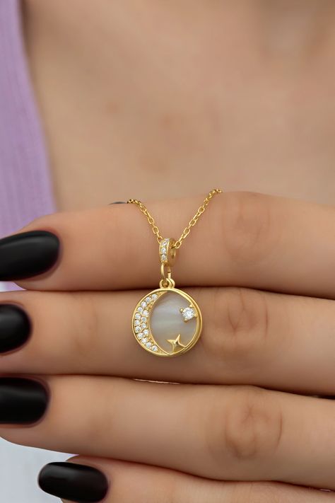 pretty jewellery, necklace stack, gold jewellery,gold necklace, gold jewellery, gold jewelry, accessories,gold accessories, fall outfits, fall outfits 2023, thanksgiving Moon Locket, Boho Chic Accessories, Crescent Moon And Star, Celestial Magic, Gold Crescent Moon, Moon Phases Necklace, Real Gold Jewelry, Jewelry Workshop, Pretty Jewelry