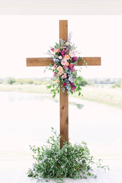 Wedding Altar Ideas Cross, Floral Cross For Wedding, Wedding Arch Ideas Cross, Wedding Cross Flowers Ceremony Backdrop, Easter Flower Cross, Cross Arch Wedding, Cross Wedding Flowers, Spring Arbor Wedding, Cross Background Wedding