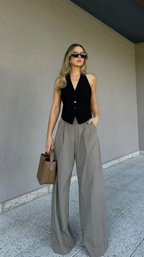 Grey Gilet Outfit, Halara Pants Outfit, Outfit With Grey Pants, Taupe Trousers, Grey Linen Pants, Wide Leg Outfits, Bored Drawing, Wide Leg Jeans Outfits, Wide Leg Trousers Outfit