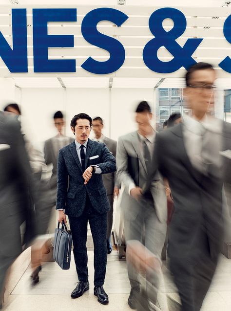 Givenchy Suit, Classy Gentleman, Louis Vuitton Briefcase, Country Gentleman, Style Gentleman, Ralph Lauren Suits, Steven Yeun, English Gentleman, Suits Men