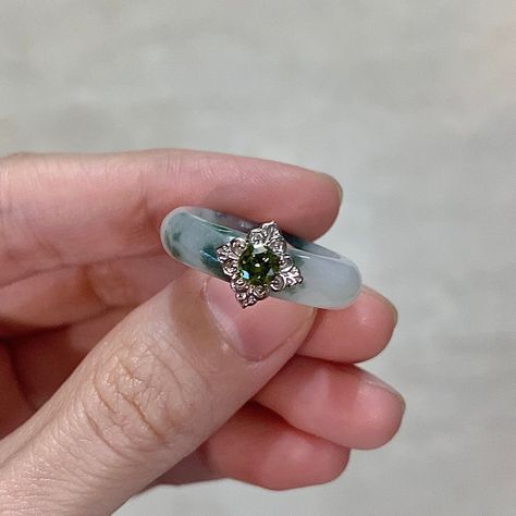 jade rings engagement rings Jade Tattoo Stone, Jade Rings Aesthetic, Jade Accessories, Whimsical Ring, Jade Wedding, Jade Rings, Fancy Jewelry Necklace, Magical Jewelry, For Good Luck