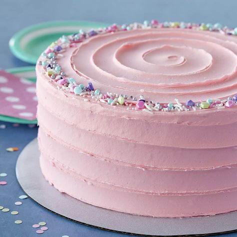 Pink Buttercream, New Birthday Cake, Cake Aesthetic, Salty Cake, Savory Cakes, Birthday Cake Recipe, Simple Birthday Cake, Cake Icing, Baby Cakes