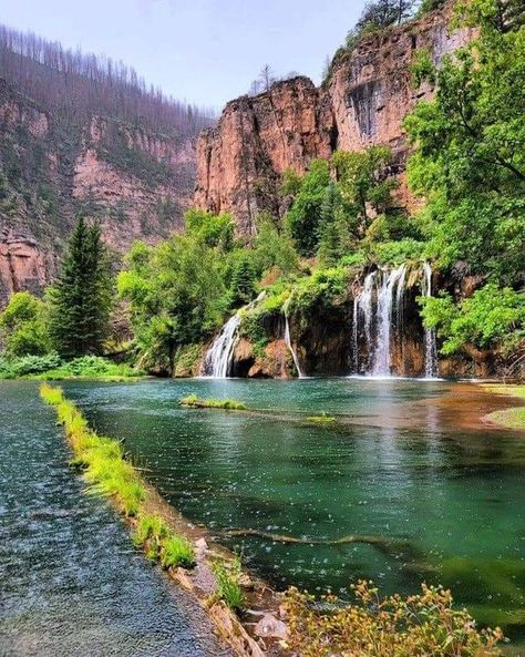 Glenwood Springs Colorado, Glenwood Springs, State Of Colorado, Colorado Usa, Travel Time, Time Travel, Natural Beauty, Springs, Beautiful Places