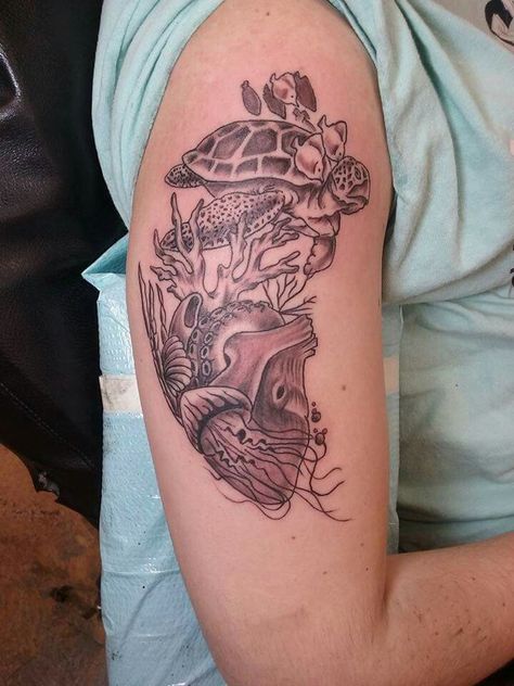 Marine Biologist Tattoo, Marine Biology Tattoo Ideas, Marine Biology Tattoo, Biology Heart, Heart Biology, Marine Life Tattoo, Biology Tattoo, Sea Tattoos, Marine Tattoo