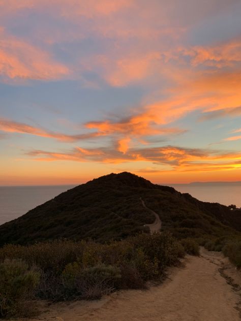 Sunset hike in SoCal Laguna Niguel, Hiking, Natural Landmarks, Travel