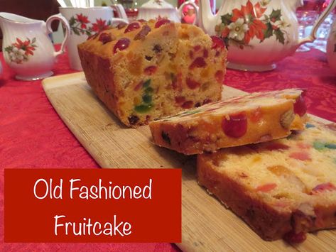 Golden Fruit Cake Recipe, Light Fruitcake Recipe, Light Christmas Cake, White Fruit Cake Recipe, Homemade Fruitcake Recipe, Light Fruit Cake Recipe Christmas, Light Christmas Cake Recipe, Lemon Fruit Cake, White Fruit Cake Recipe Old Fashion