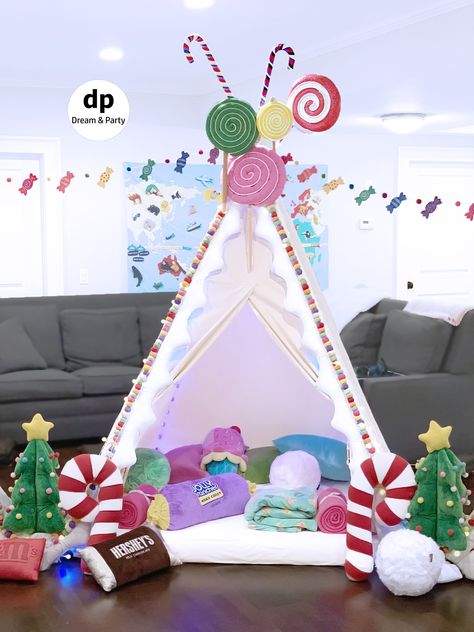 Christmas decoration for kids. Teepee party. Candyland decoration. Candy Explosion themed party. Stuffed Candies, stuffed candy canes. Christmas decorations. Holiday decoration. Christmas decor. Christmas party ideas for kids. Kids party ideas. Christmas indoor Picnic. Red and white Christmas decoration. Festivities decoration. Christmas trees. Novenas de Navidad. Fiesta de Noche Buena. Teepee Picnic de Navidad. Stuffed lollipops. Dream and Party LLC. USA Teepee Picnic, Glamping Christmas, Christmas Decoration For Kids, Christmas Party Ideas For Kids, 50th Birthday Party Games, Christmas Party Ideas For Teens, Candy Themed Party, Adult Christmas Party, Indoor Picnic