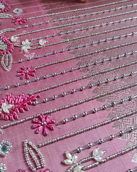 Aari Work Silver Designs, Silver Zardosi Work Blouse, Silver Zari Work Blouse, New Hand Work Designs, Embroidered Crafts, Trending Blouse, Embroidered Accessories, Wonder Of The World, Hand Work Design