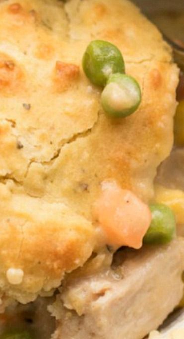 Easy Pork Pot Pie Pork Pot Pie Recipe, Pork Pot Pie, Pork Pie Recipe, Leftover Pork Chops, Leftover Pork Roast, Pork Pot, Vegetable Pot Pies, Best Pork Recipe, Pot Pie Recipe