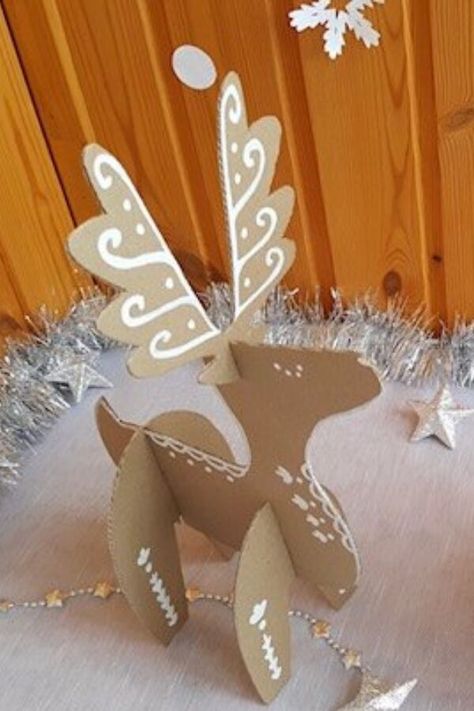 If you're on a budget this Christmas decorate with these thrifty Christmas crafts using repurposed cardboard boxes. Quick Christmas decorations that look expensive for your living room, entryway or Holiday table. Repurposed Cardboard, Christmas Countdown Crafts, Thrifty Christmas, Classroom Christmas Decorations, Cardboard Christmas Tree, Decorate For Christmas, Cheap Ideas, Tafel Decor, Easy Christmas Gifts