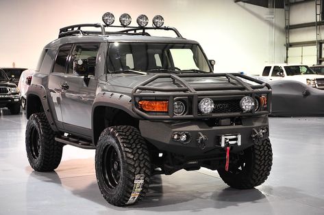 Ns200 Wallpaper, Custom Fj Cruiser, Fj Cruiser Off Road, Fj Cruiser Accessories, Fj Cruiser Mods, Mobil Off Road, Jeep Wrangler Lifted, Lifted Jeep Wrangler, Toyota Cruiser