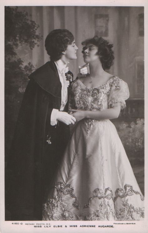 Lily Elsie (Rotary 4160 C)  Elsie played the part of "Lally" opposite Adrienne Augarde playing "The Princess" in "The New Aladdin" which opened at The Gaiety Theatre on 29th September 1906. The part of "Lally" was later playe... Lily Elsie, Couples Vintage, Vintage Lesbian, Vintage Couples, Lesbian Art, Edwardian Era, Vintage Pictures, Two People, Girls In Love