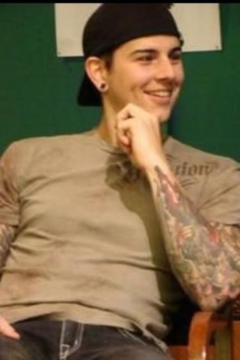 M Shadows so handsome! Matt Sanders, Matt Shadows, Jimmy The Rev Sullivan, Jimmy The Rev, M Shadows, Avenged Sevenfold, The Rev, All Music, Cute Celebrities